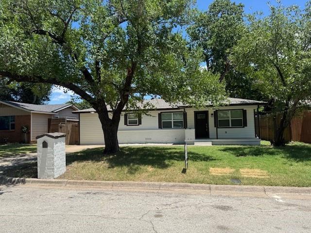 Primary Photo - 320 Anderson Dr