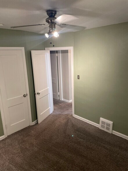 Building Photo - 1665 Tonawanda Ave