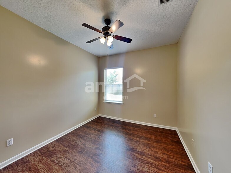 Building Photo - 2908 Piedmont Manor Dr
