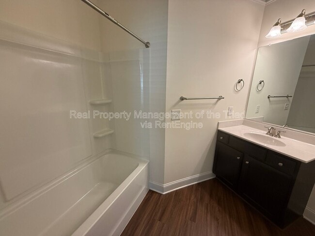 Building Photo - 5741 Marblehead Dr