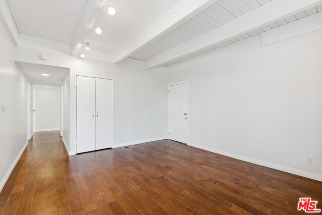 Building Photo - 3900 Pacific Ave