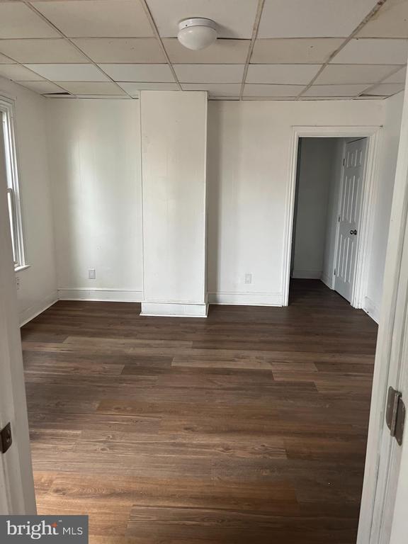 Building Photo - 327 E Pine St.