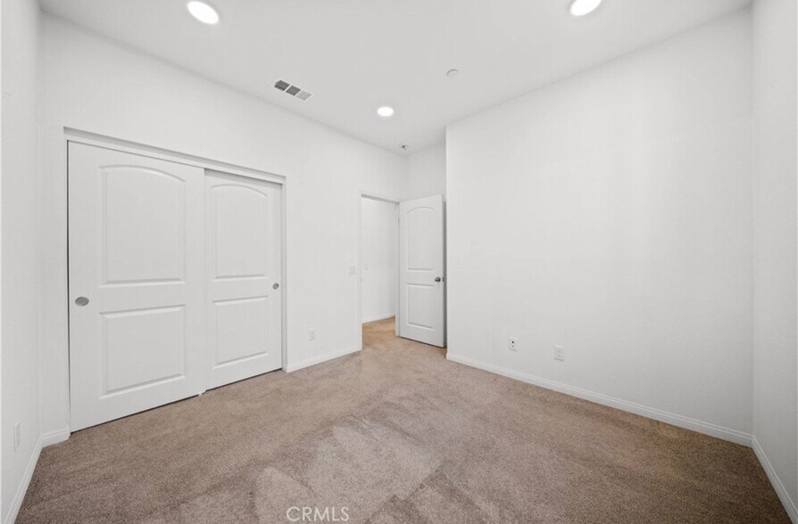 Building Photo - 10591 Huxley Dr