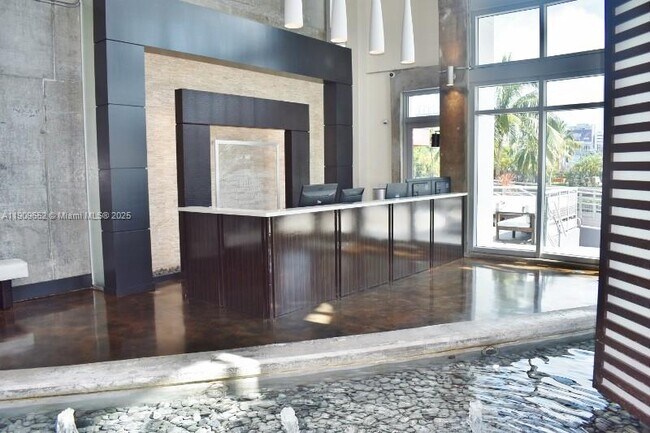 Building Photo - 690 SW 1st Ct