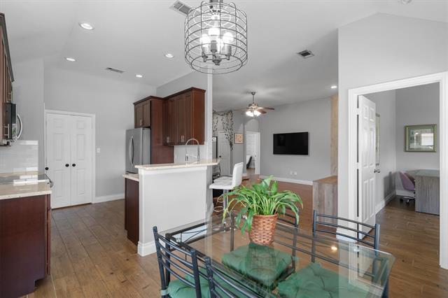 Building Photo - 144 Price Cir