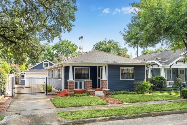 Primary Photo - 932 Pizer St