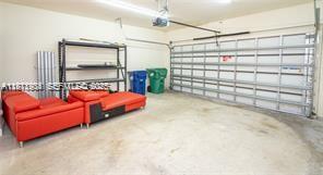 Building Photo - 10574 NW 81st Terrace