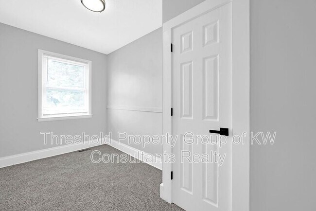 Building Photo - 342-344 East Morrill Avenue