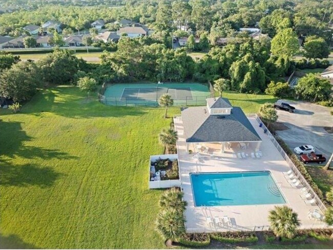 Building Photo - 980 Windward Way