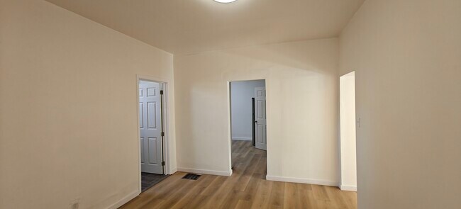 Dining Room - 400 Wyandotte Ave