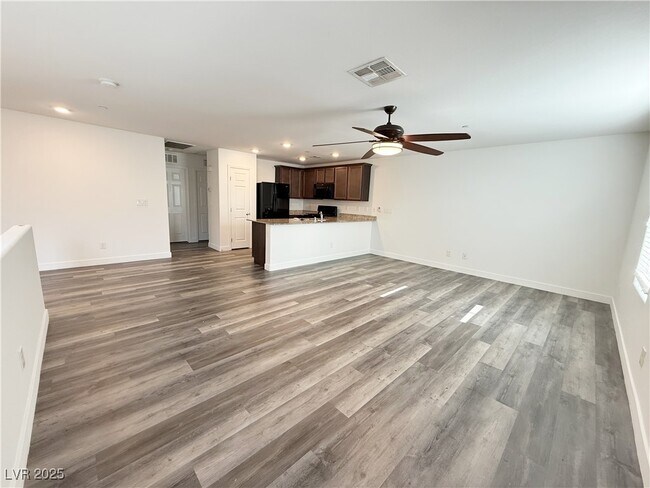 Building Photo - 4628 Woolcomber St