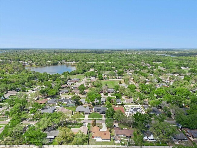 Building Photo - 4136 Tall Tree Dr
