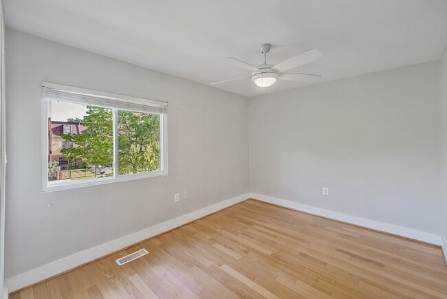 Building Photo - 1339 Riggs St NW