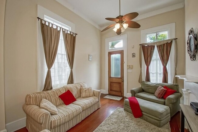 Building Photo - 1446 St Mary St