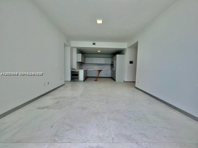Building Photo - 16901 Collins Ave
