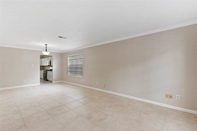 Building Photo - 11410 Meadowchase Dr