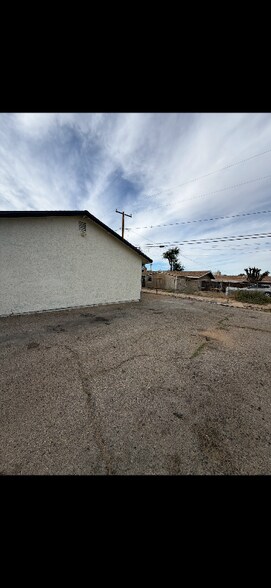 Building Photo - 16390 Smoke Tree St