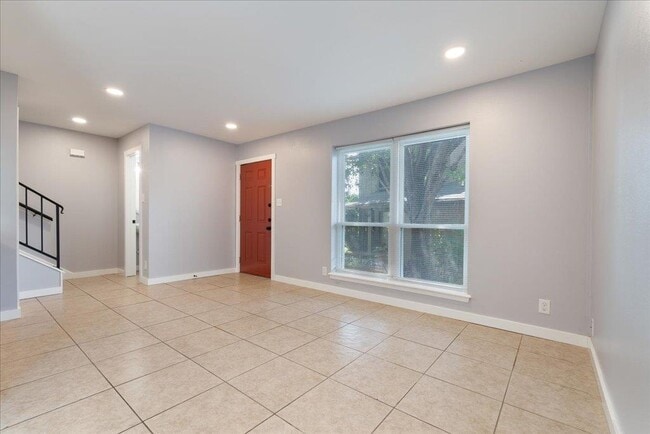 Building Photo - 1703 Coronado Hills Dr