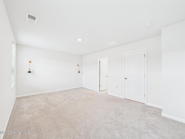 Building Photo - 2709 Chert Ln