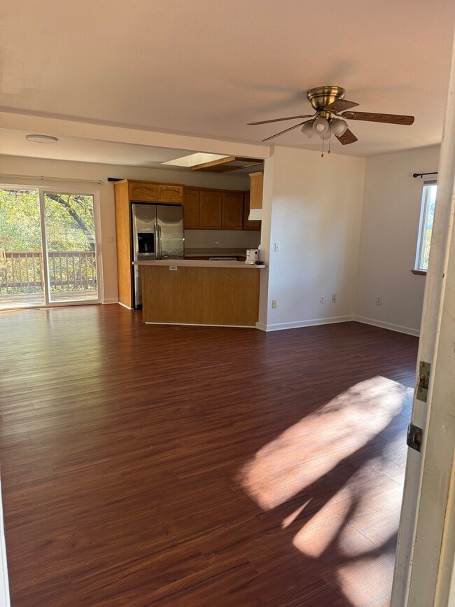 Building Photo - 15524 Buena Vista Avenida