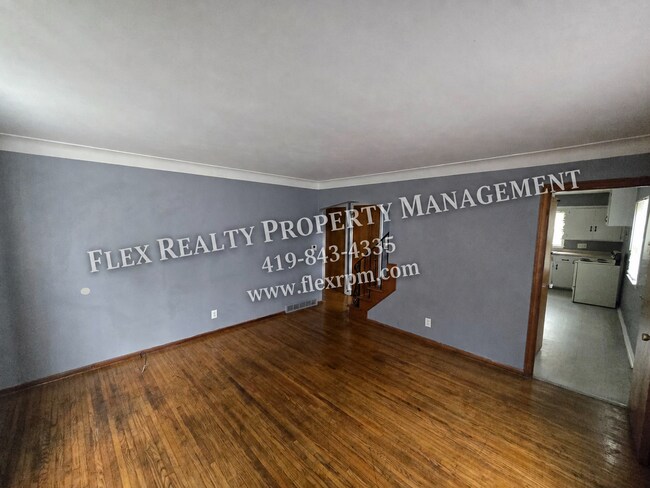 Building Photo - 3901 Leybourn Ave