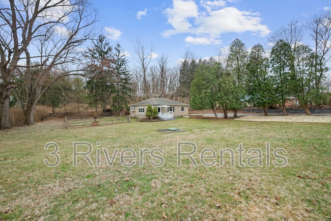 Building Photo - 600 Camp Meeting Rd