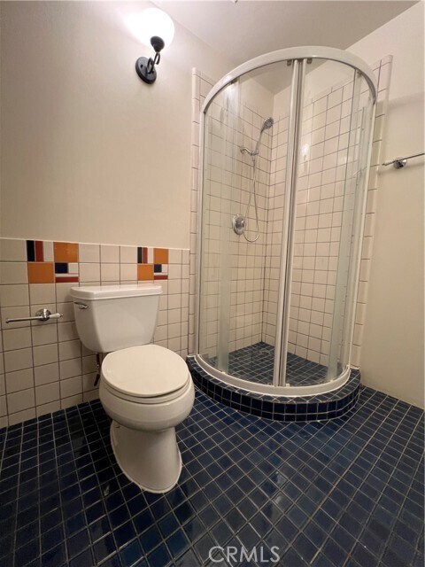 Building Photo - 616 S Archer St