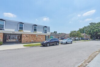 Building Photo - 1423 Hawthorne St