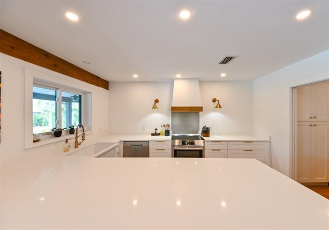 Building Photo - 13916 Wellesford Way