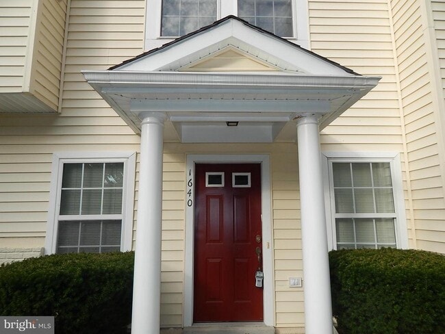 Building Photo - 1640 Fallowfield Ct