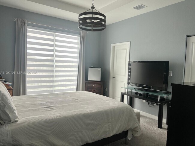 Building Photo - 1487 SE 7th Ter