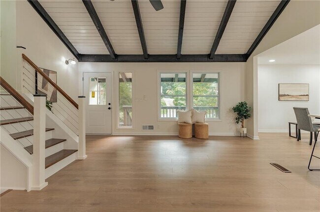 Building Photo - 2708 Spencers Trace NE