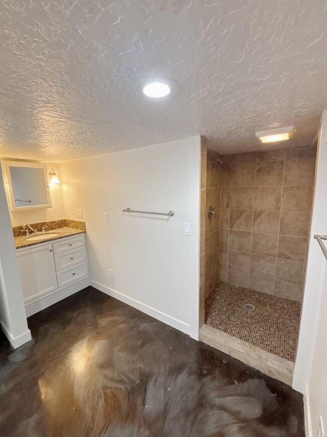 Building Photo - Charming 3 Bed, 2 Bath Home in Pocatello!