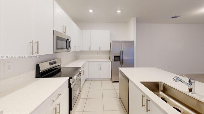 Building Photo - 12875 SW 243rd Terrace