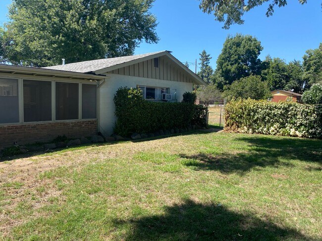 Building Photo - 2856 Calecita Way