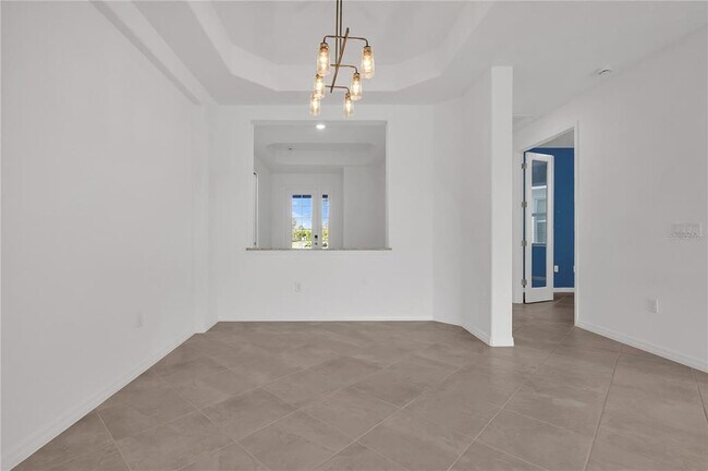 Building Photo - 15991 Sugar Hl Dr