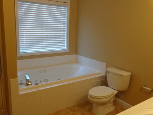 Building Photo - 5405 Crooked Oak Ln