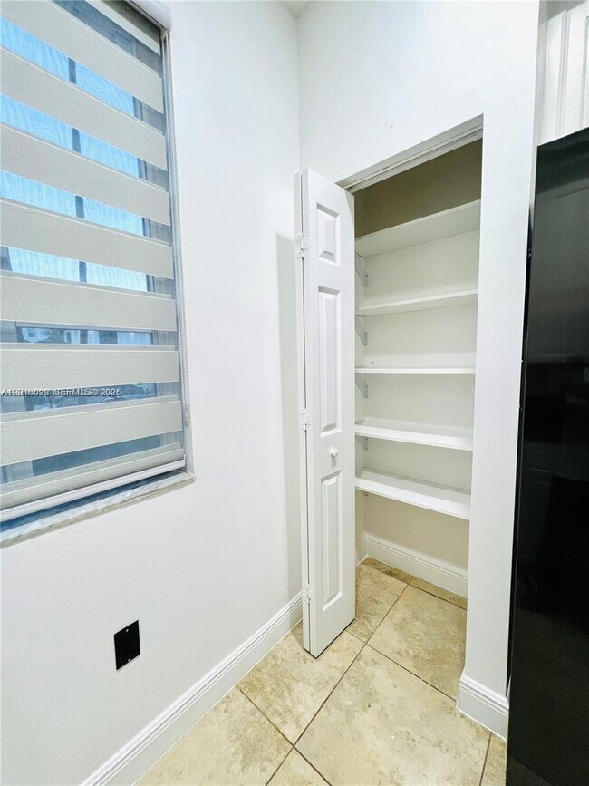 Building Photo - 12430 SW 50th St