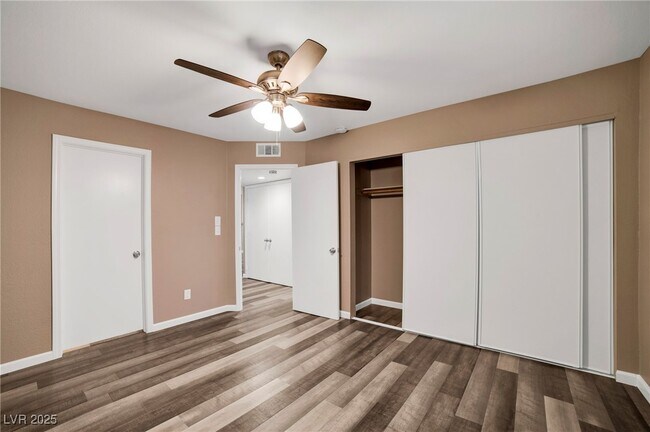 Building Photo - 8450 Alta Dr
