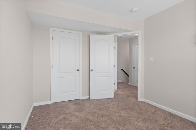 Building Photo - 1706 Fernwood Dr