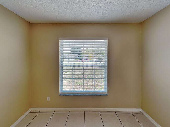 Building Photo - 12301 Woodglen Cir