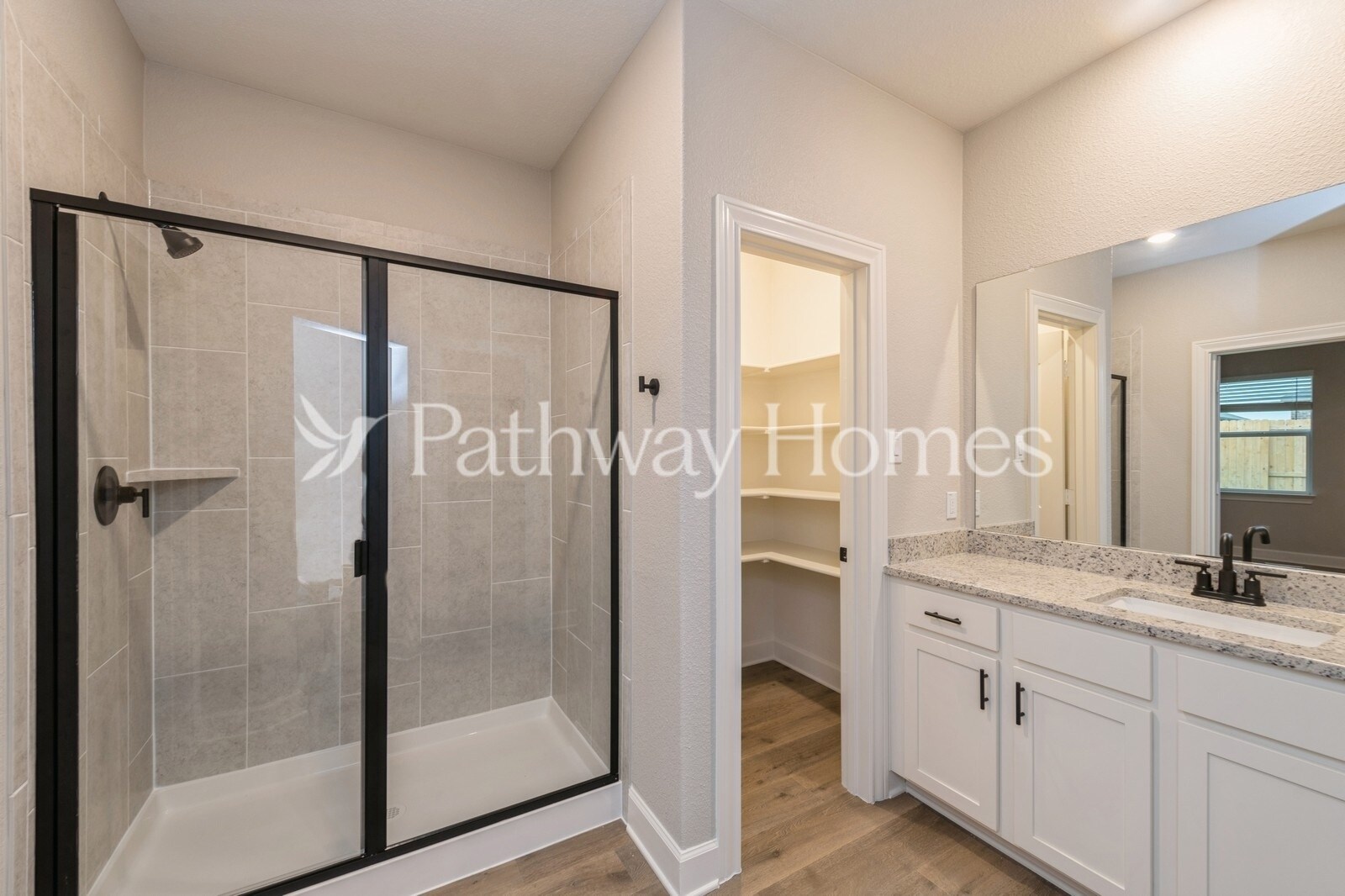 Building Photo - 628 Brookside Dr