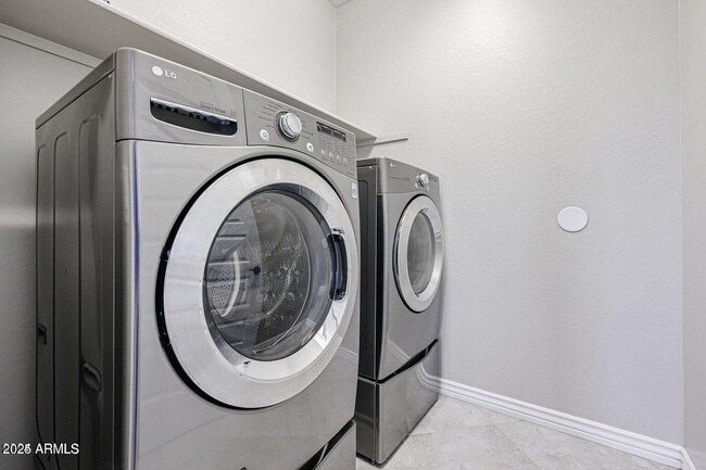 Building Photo - 9553 W Donald Dr