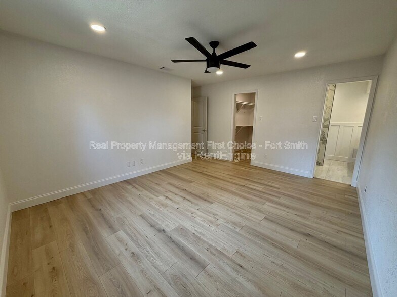 Building Photo - 10107 Old Mill Rd