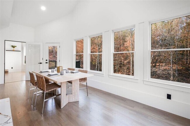 Building Photo - 507 Karen Ln