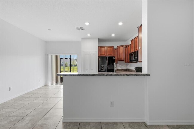 Building Photo - 12942 Utopia Gdns Wy