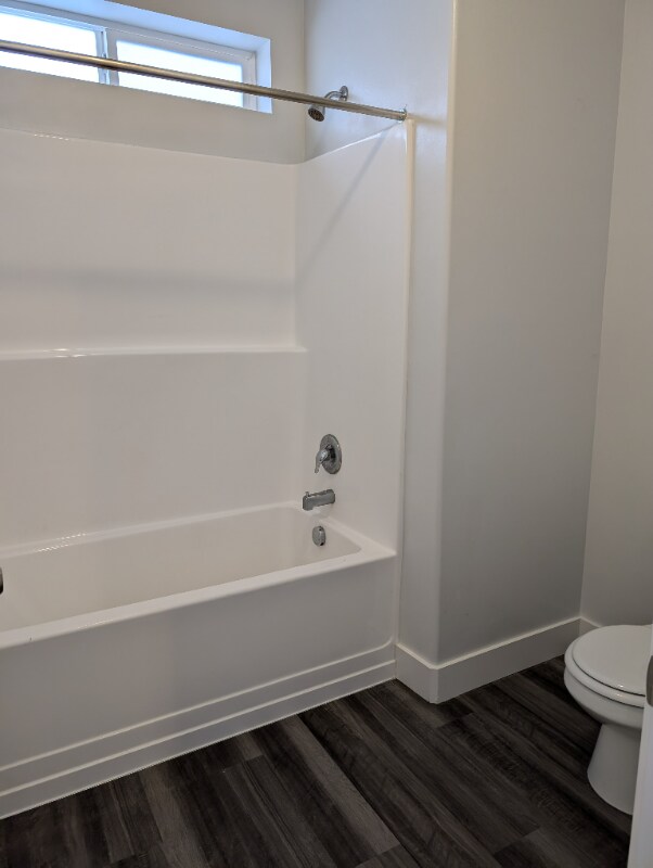 Building Photo - 701 N 380 W