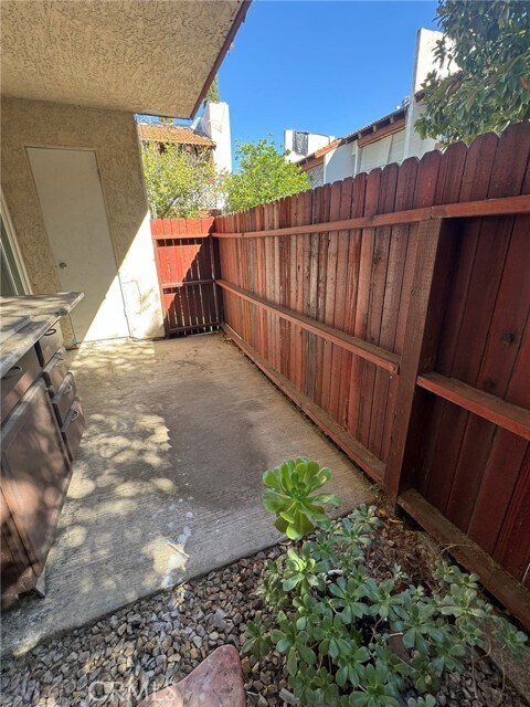 Building Photo - 23659 Golden Springs Dr