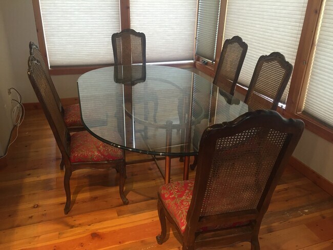 Building Photo - Amazing High End Condo in Award Winning "C...