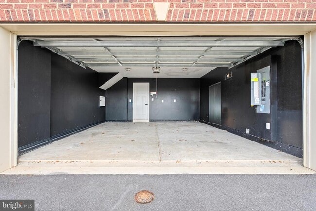 Building Photo - 14730 Spring Haven Ln